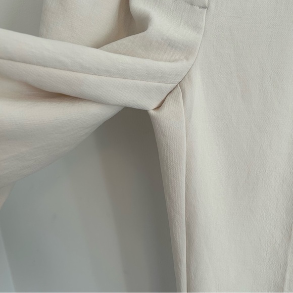 (SOLD) WILFRED x ARITZIA Effortless Pants Cropped Size 00 Light Birch - Picture 6 of 12